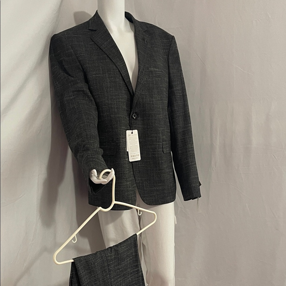 Men's beautiful Black /gray white suits new from turkey. NOT SURE OF THE SIZE